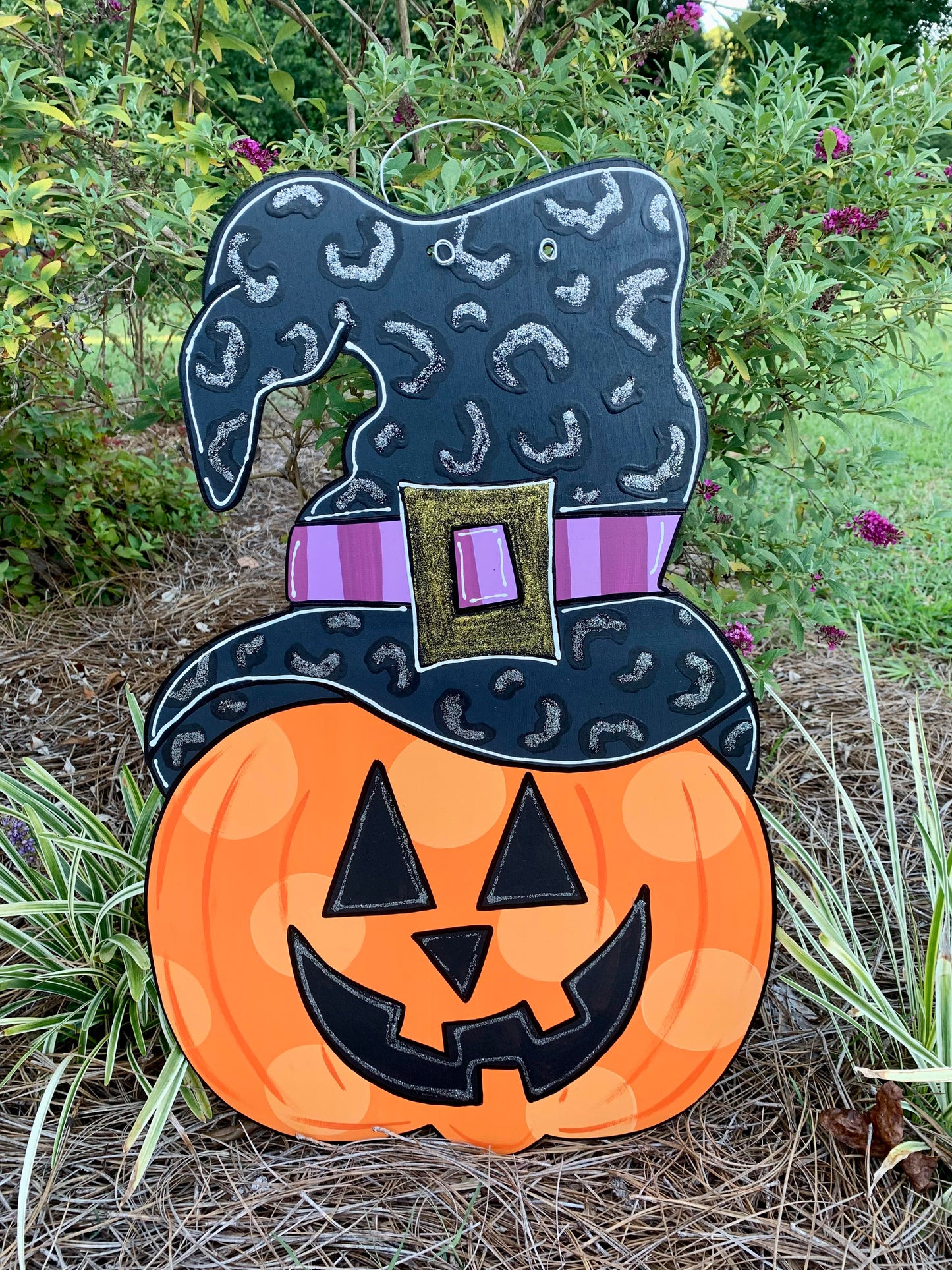 Jack-o-lantern Witch